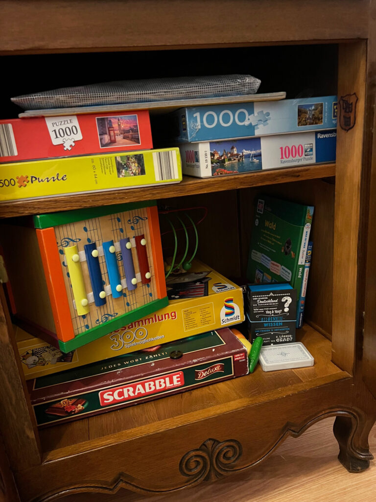 Gesellschaftsspiele, Puzzles und Spielzeug